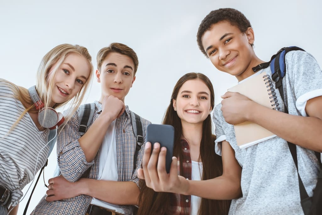 School students using social media to thank bus drivers