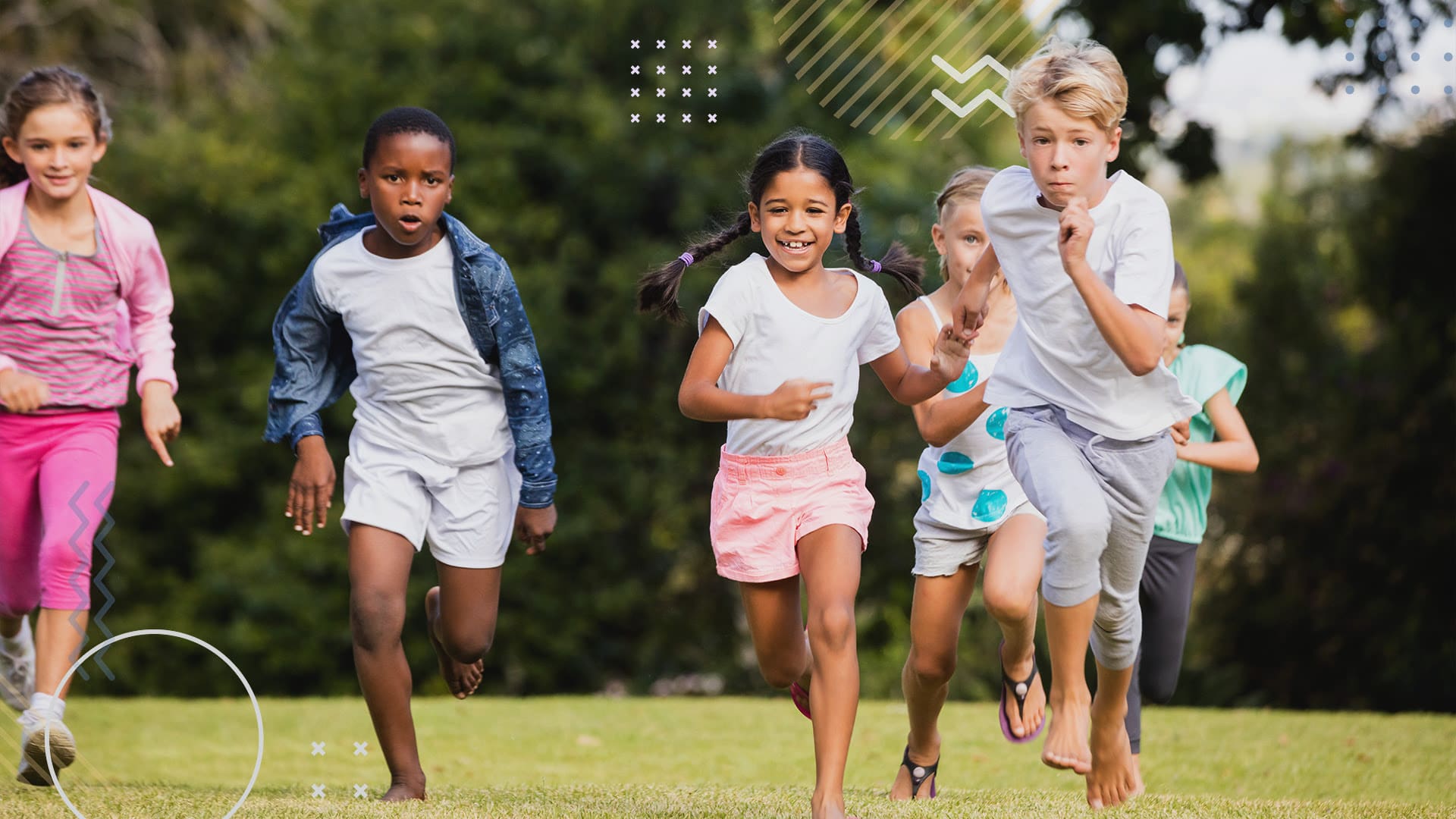 Students running together during a school fun run